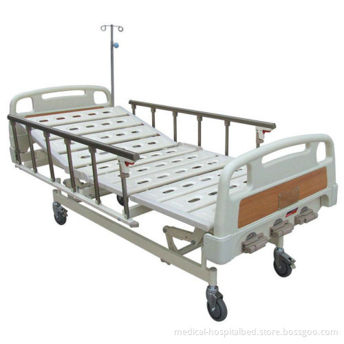 Mobile Manual Hospital Bed For General Ward , Aluminum Alloy Side Rails